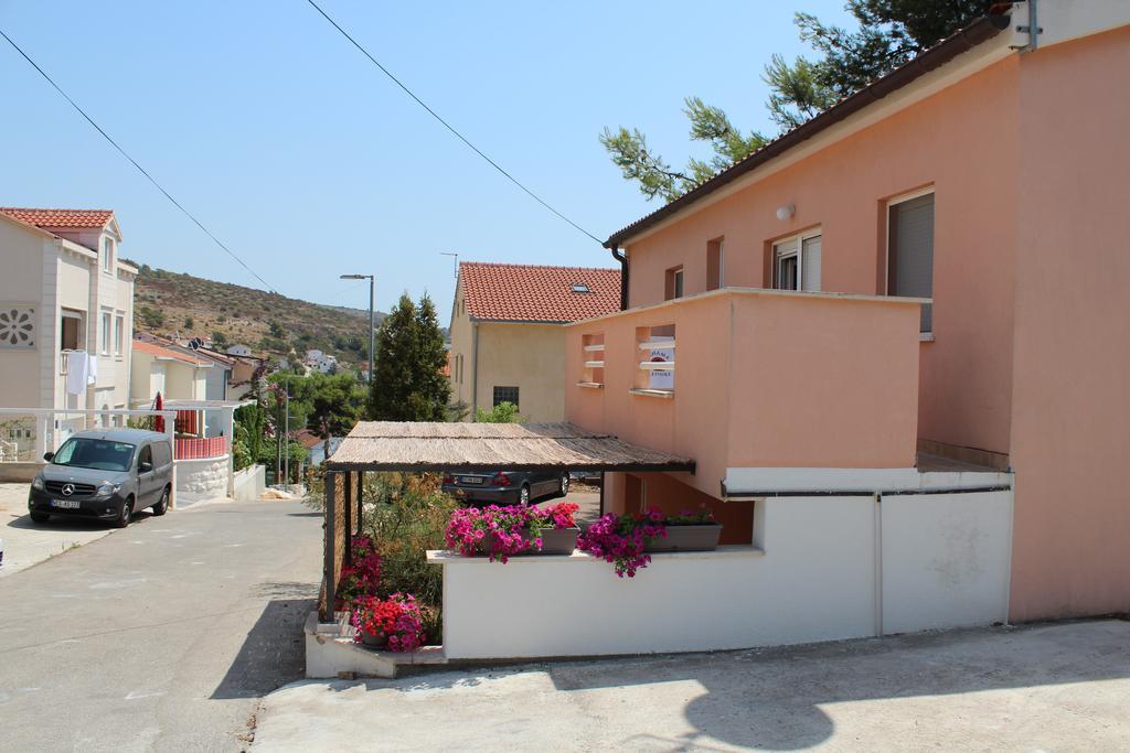 Apartments Luvi Trogir Extérieur photo